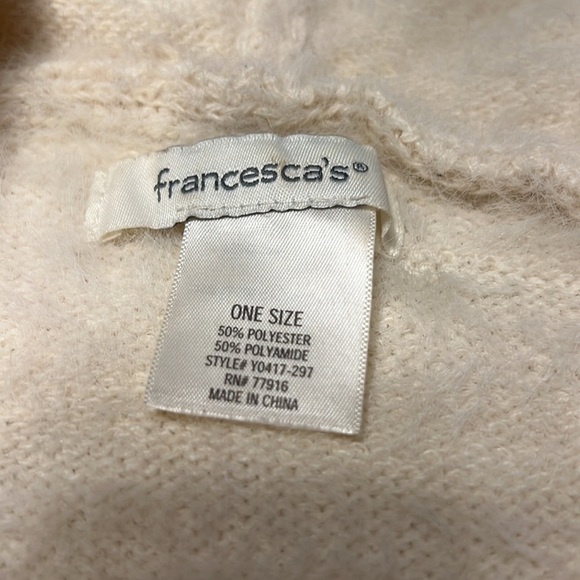 FRANCESC’s COLLECTION Dolman Sleeve Poncho One Size - Picture 3 of 4